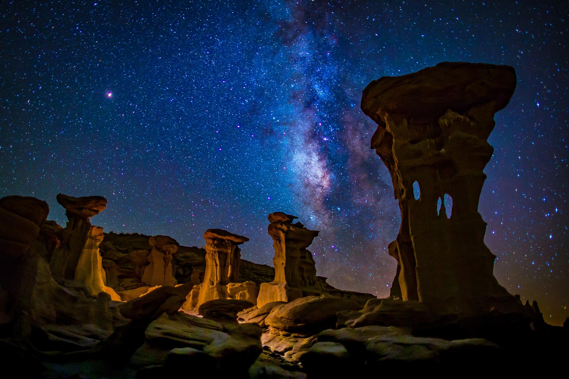 Alien Throne Digitalphoto