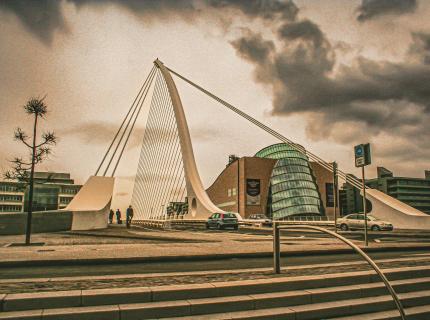 Samuel Beckett Bridge