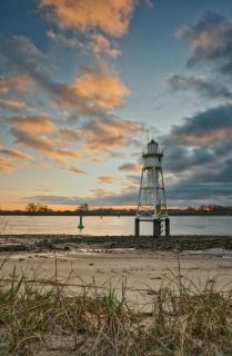 Sonnenaufgang am Leuchtturm 