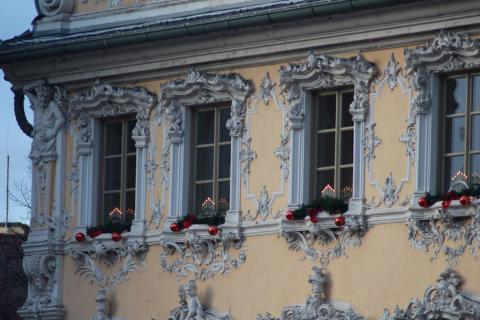 Falkenhaus zur Weihnachtszeit