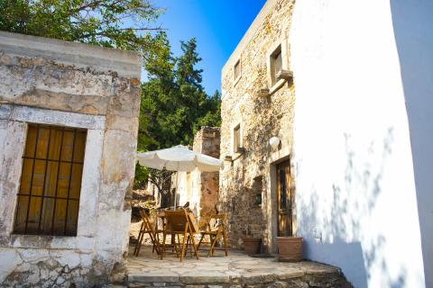 Teilweise verlassenes Dorf Agios Dimitrios