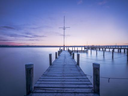 Der Bootssteg bei Utting am Ammersee