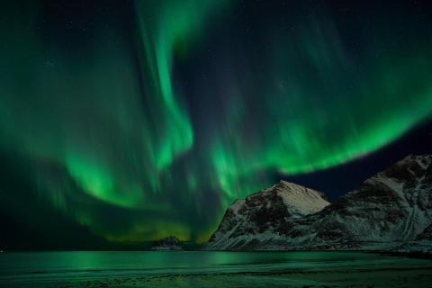 Nachthimmel über den Lofoten