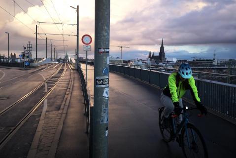 „Asphaltland – Wo der Mensch die Landschaft formt“