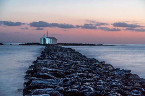 Kapelle im Meer