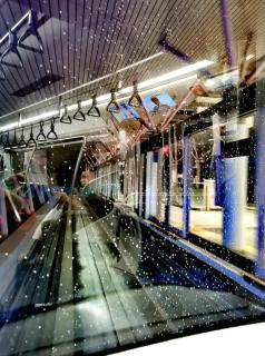 Blick aus Straßenbahn bei Regen