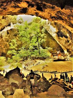 Thailändische Höhle