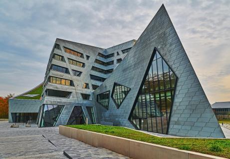backside of Uni