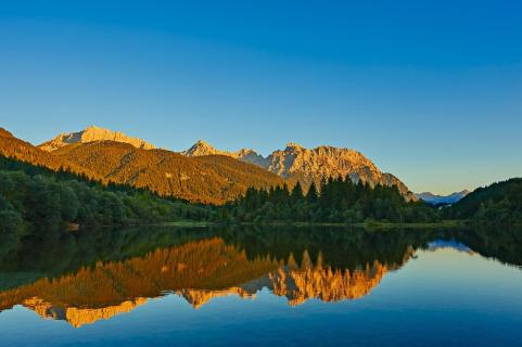 sun down at lake 2