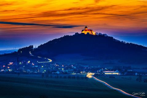 Die Wachsenburg am Abend