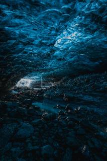 Deep Blue Icecave
