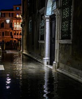Gasse in Venedig