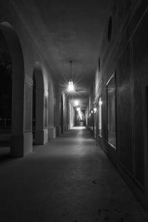 Gang bei der Hofresidenz München bei Nacht