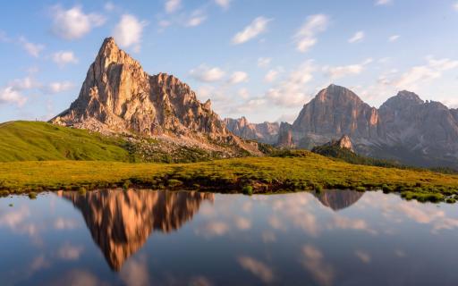 Spiegelung in den Dolomiten