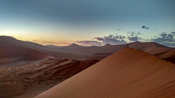 Sonnenaufgang in der Namib