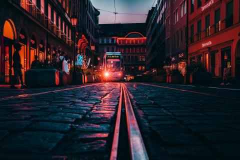 Der Tram entgegegen