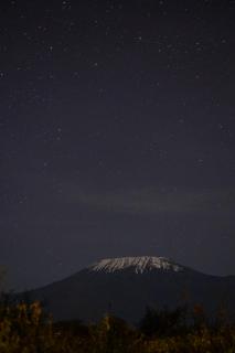 Kilimanjaro bei Nacht