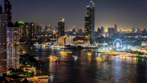 Bangkok by Night 02
