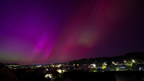 Polarlicht über Bauland