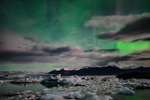 Polarlicht bei Jökulsarlon