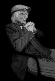 portrait thoughtful_monocrom