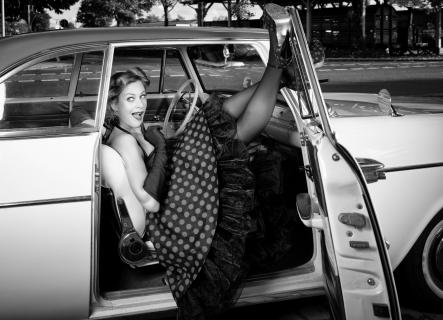 Anja im Opel Rekord P2
