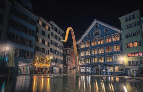Zürcher Nächte im Spiegelbrunnenbeitet
