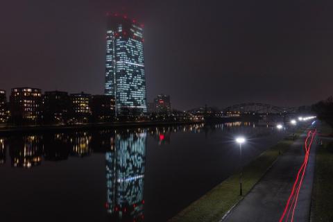 EZB by night