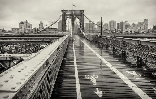 Brooklyn Bridge im Regen