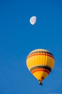 Baloon to the moon