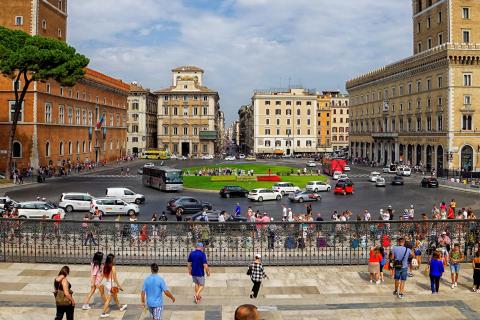 44_ Rom Piazza Venezia_arnold_jeserznik