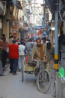Menschen unterwegs in Delhi III