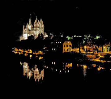 Georgsdom Limburg mit Spiegelbild in der Lahn 