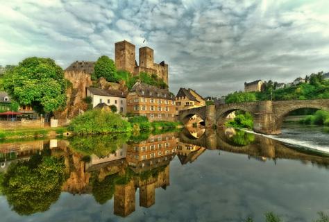 Mittelalterskyline an der Lahn