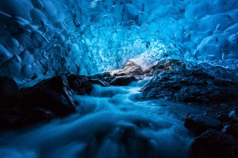 Blaue Eishöhle in Island