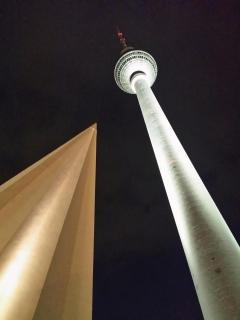 Fernsehturm und Dachspitze