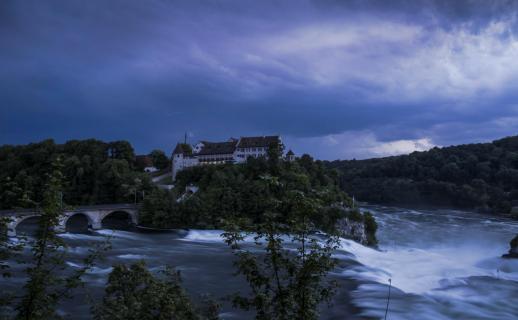 Rheinfall im Gewitter