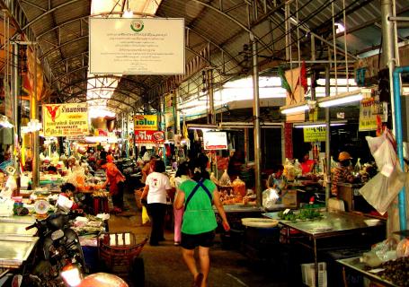 MARKT IN THAILAND