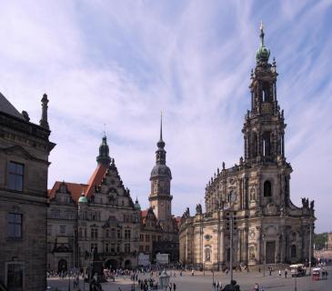 Hofkirche und Hausmannsturm