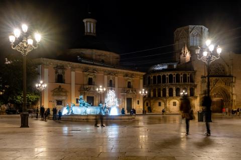 Kathedrale am Plaza de la Virgen