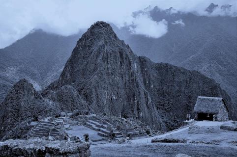 Machupicchu in Blau