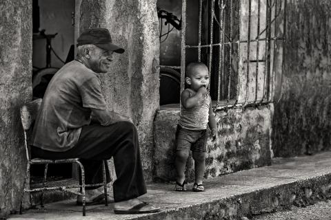 El Abuelo y El Nieto