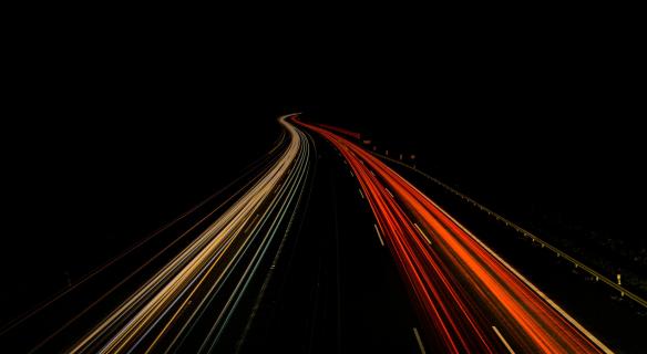 Leuchtspuren der Autobahn