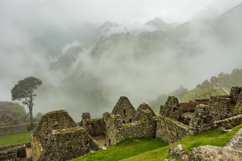 Morgennebel Machu Picchu