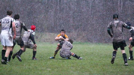 Rugby: Schneeregen