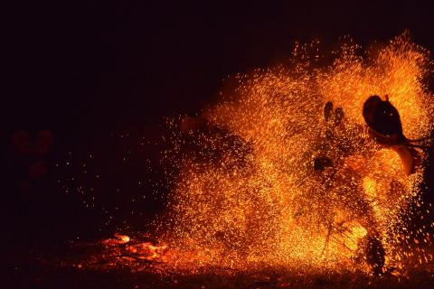 Feuertanz in Papua-Neuguinea