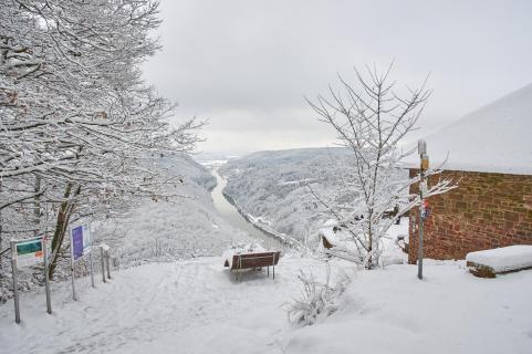 Aussichtsplattform Cloef an der Saarschleife im Winter