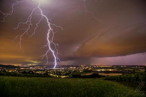 Blitzeinschlag Baden Bei Wien (Niederösterreich)