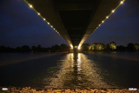 Unter der brücke schlafen