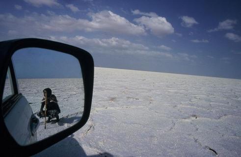 Nomade im Rückspiegel, Danakil, Äthiopien